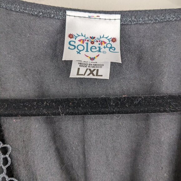 Solei Women's Black Mini Embroidered Wrap Dress Size L/XL - Picture 4 of 6